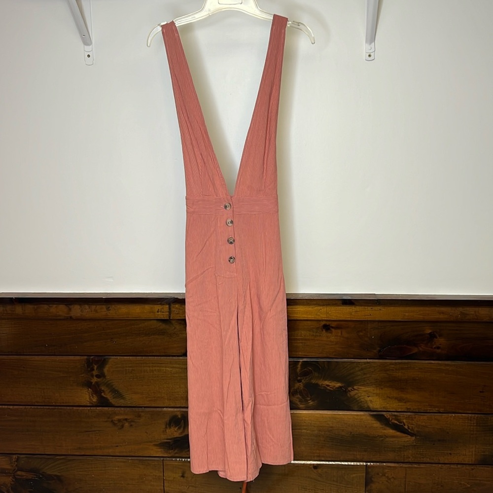 NWT One Clothing Salmon Colored Criss Cross Back‎ Cropped Jumpsuit- M